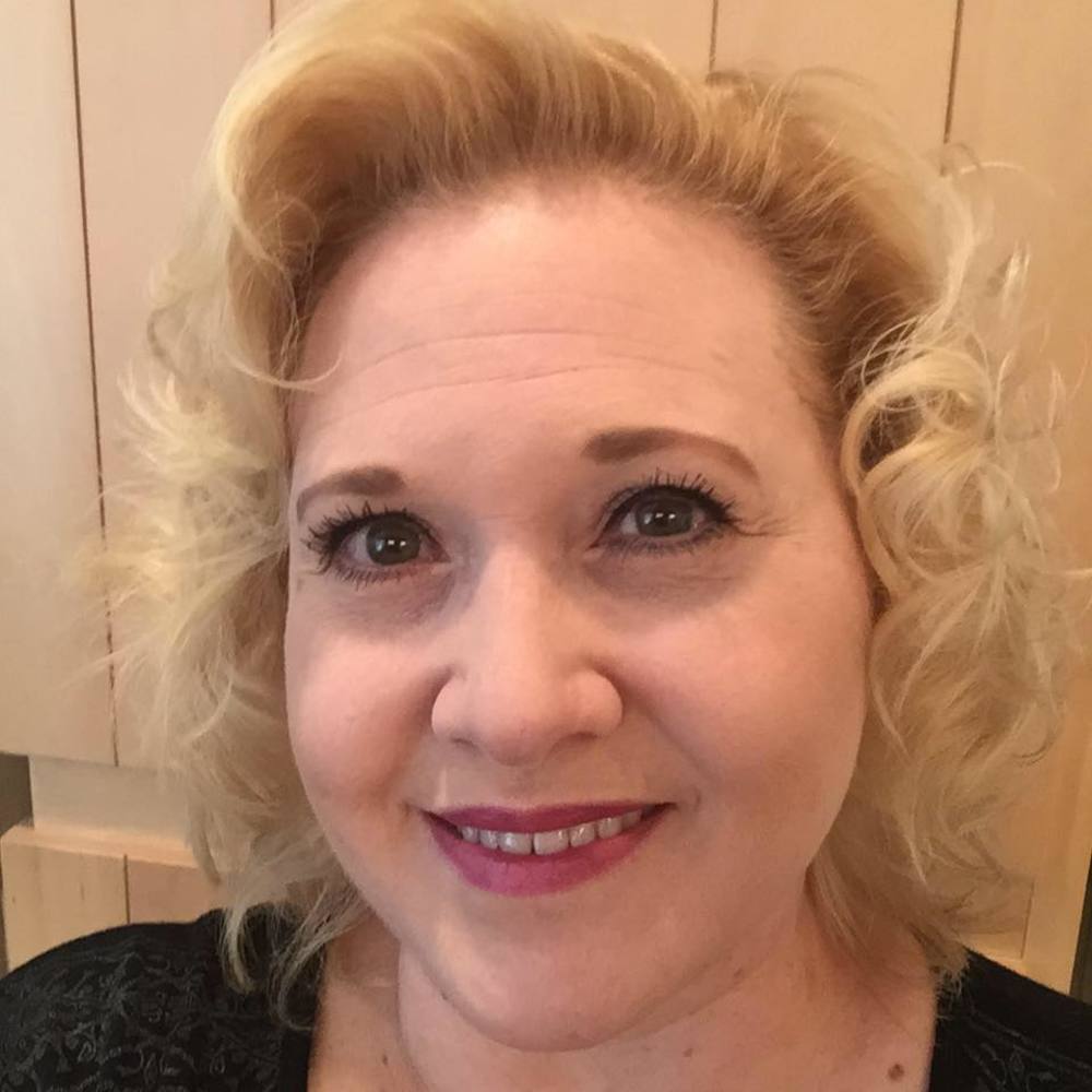 Meet your Posher, Janeal